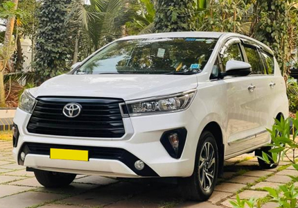 Toyota Innova Crysta MPV taxi